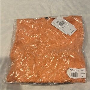 Roxy coral/peachy tube top, brand new with tags!